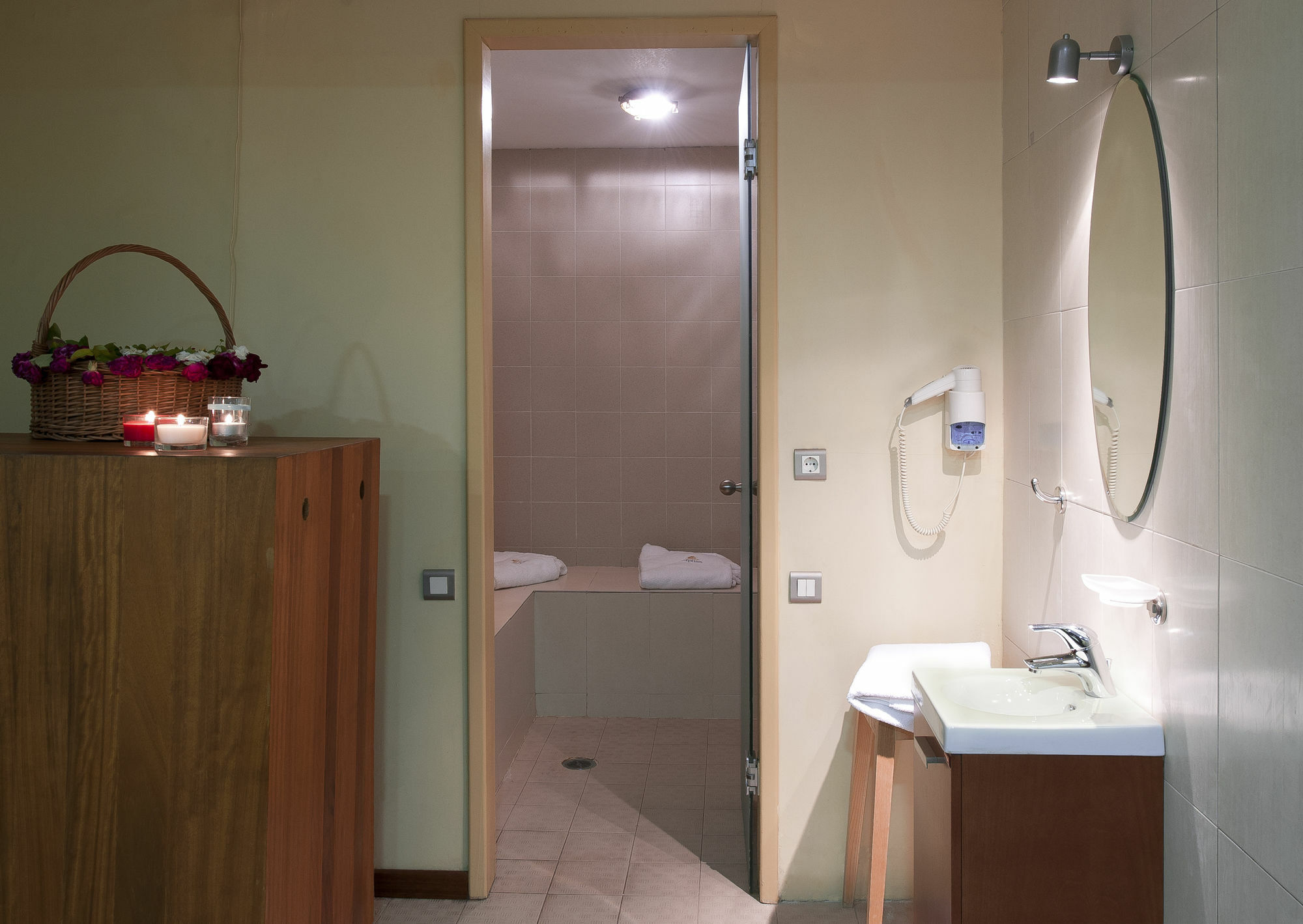 Efplias Hotel Apartments Piraeus Exterior photo