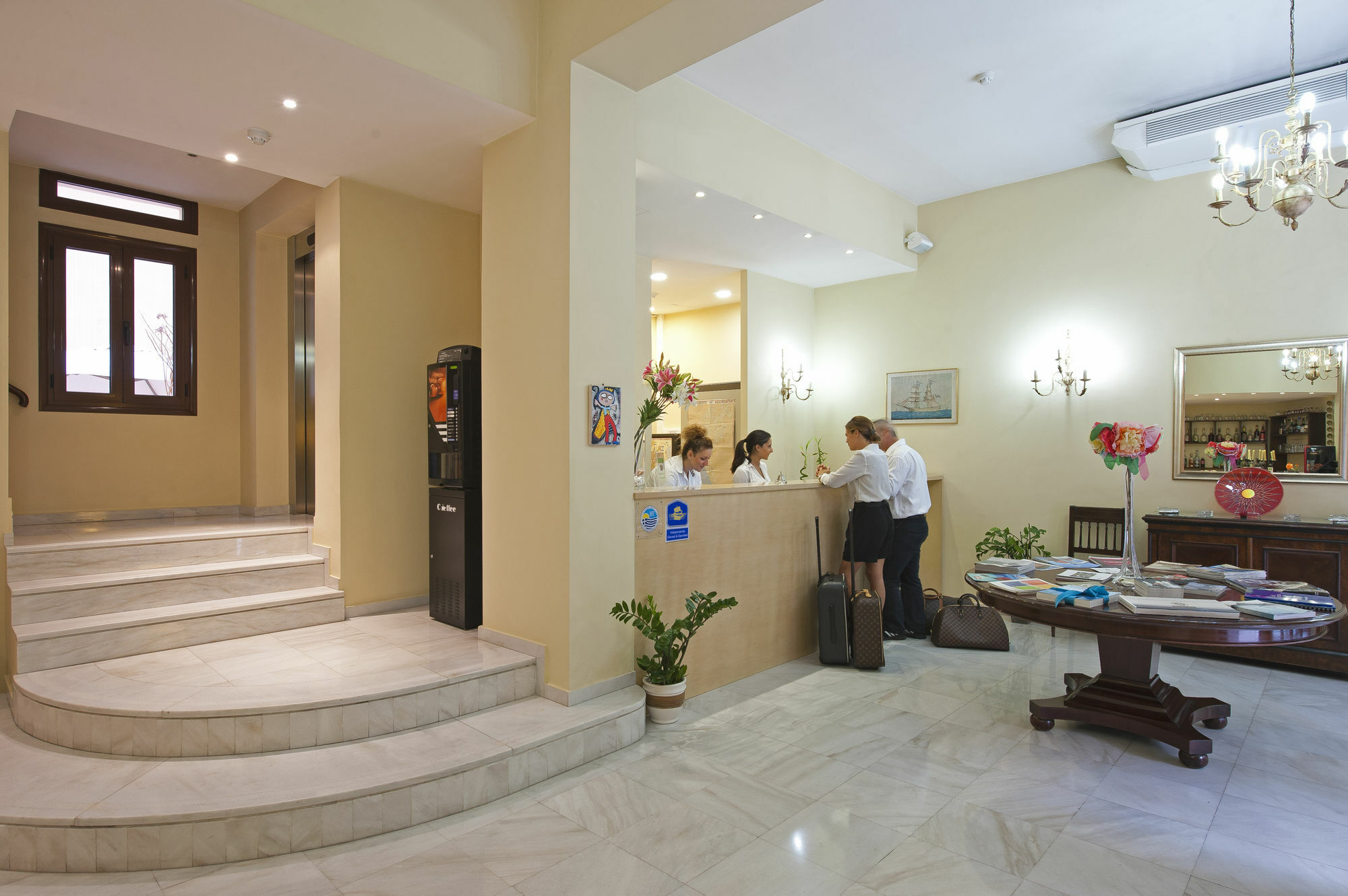 Efplias Hotel Apartments Piraeus Exterior photo